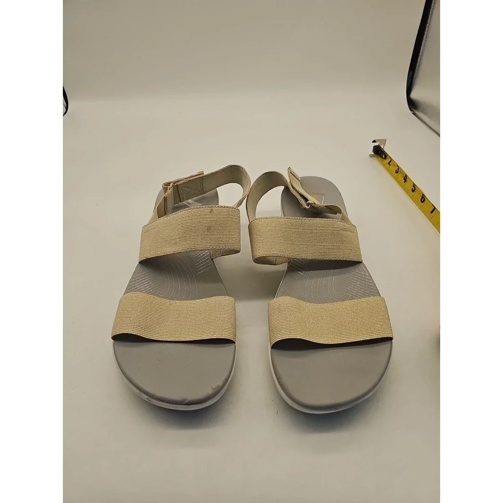 Clarks Women's Arla Jacory Wedge Sandal Gold Straps 9.5